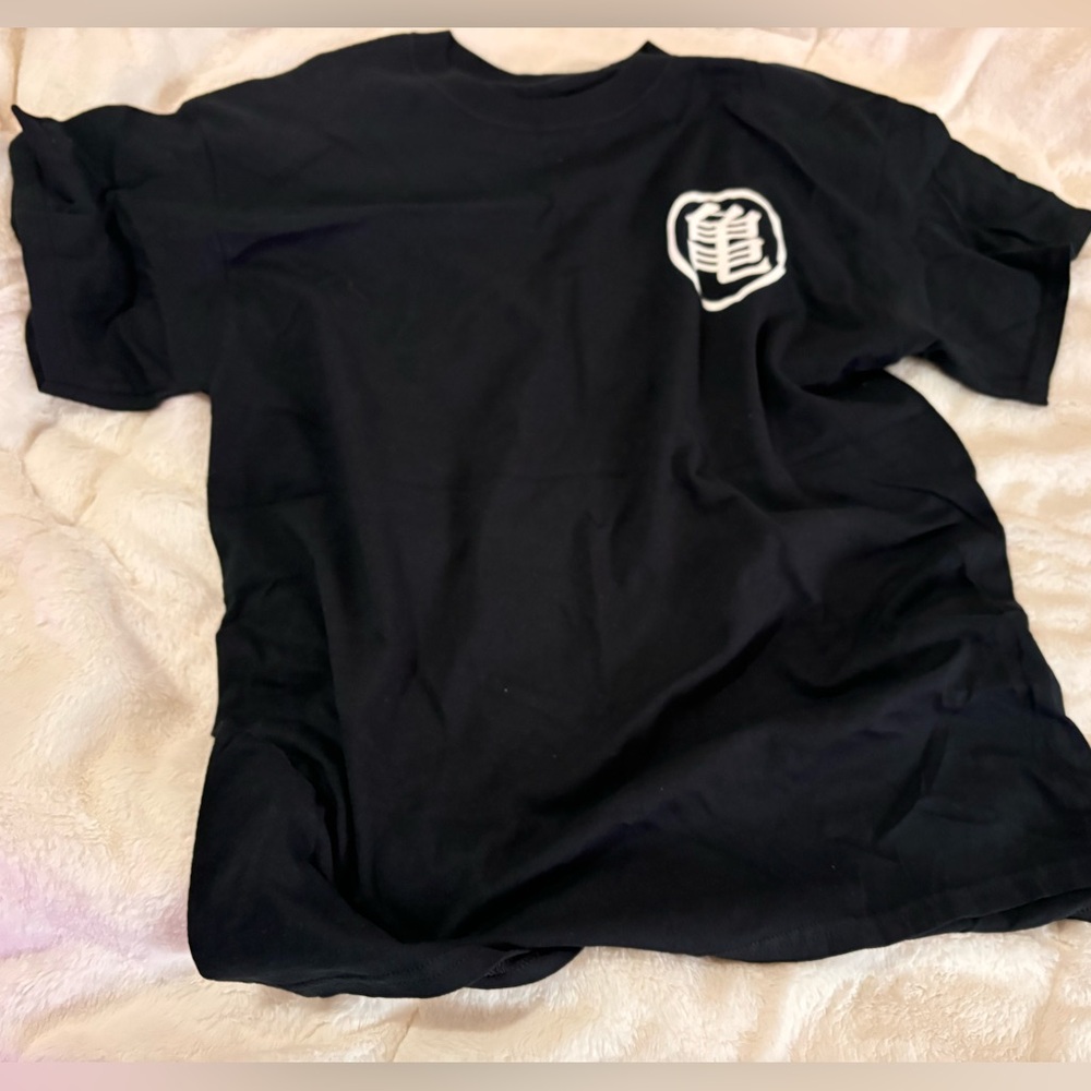 black shirt